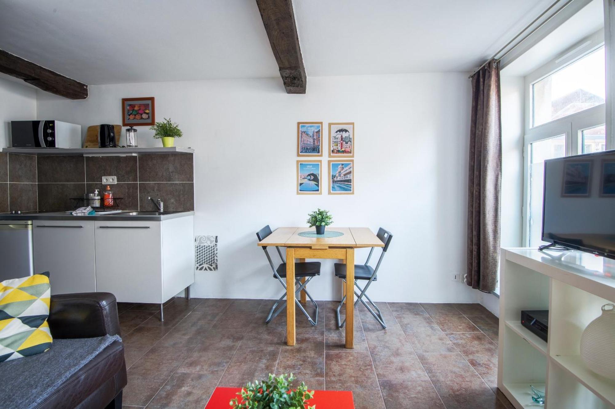 Royale Apartments Vieux Lille 24H24H Access Buitenkant foto